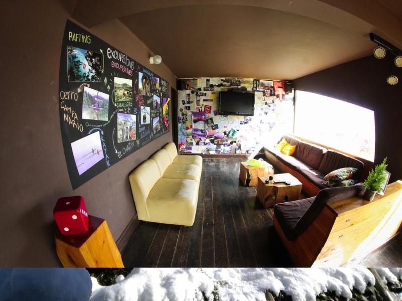 Moving Hostel Travel Bar San Carlos de Bariloche Dış mekan fotoğraf